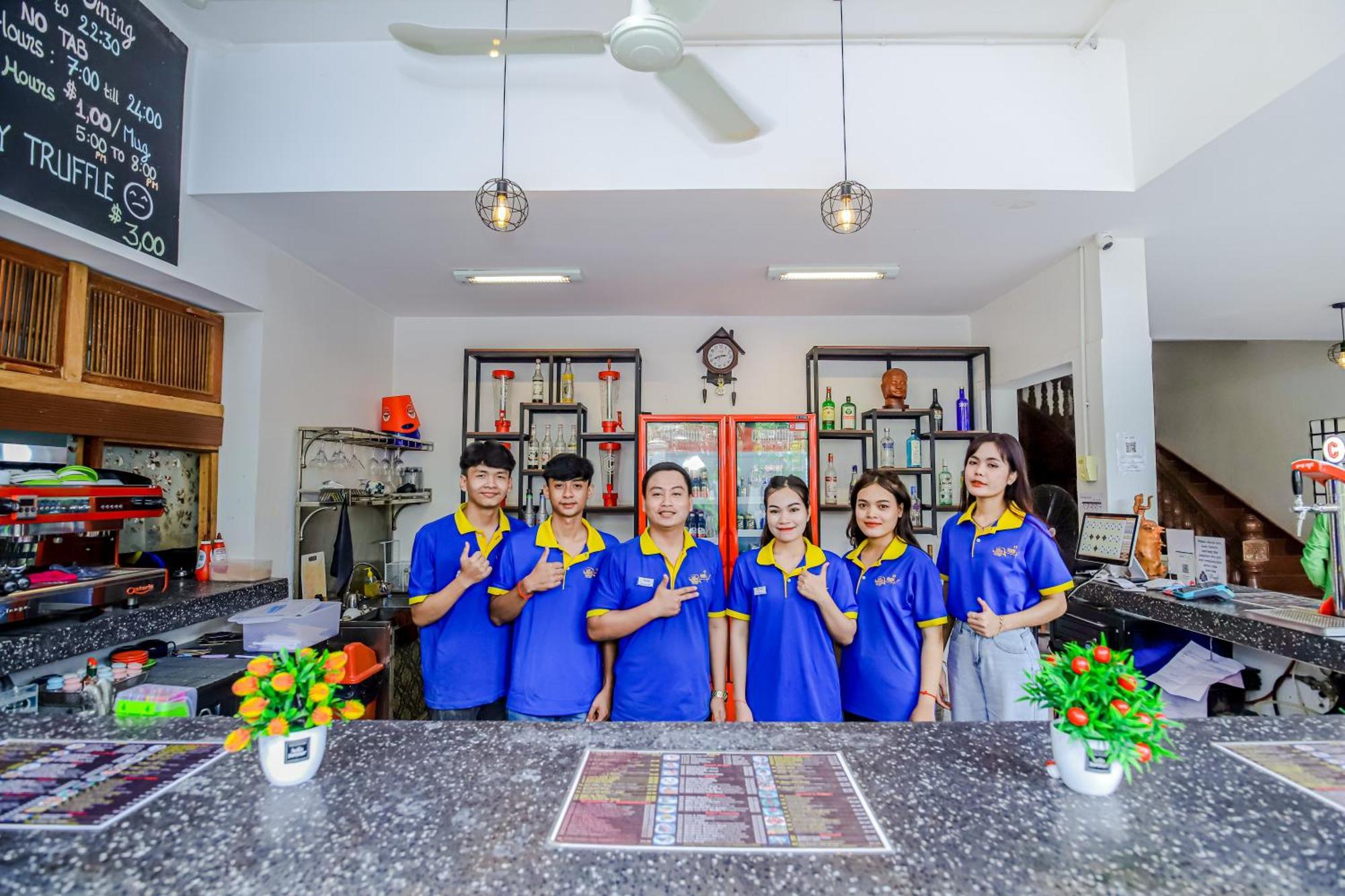 Bliss & Beats Hostel Phnom Penh Exterior foto